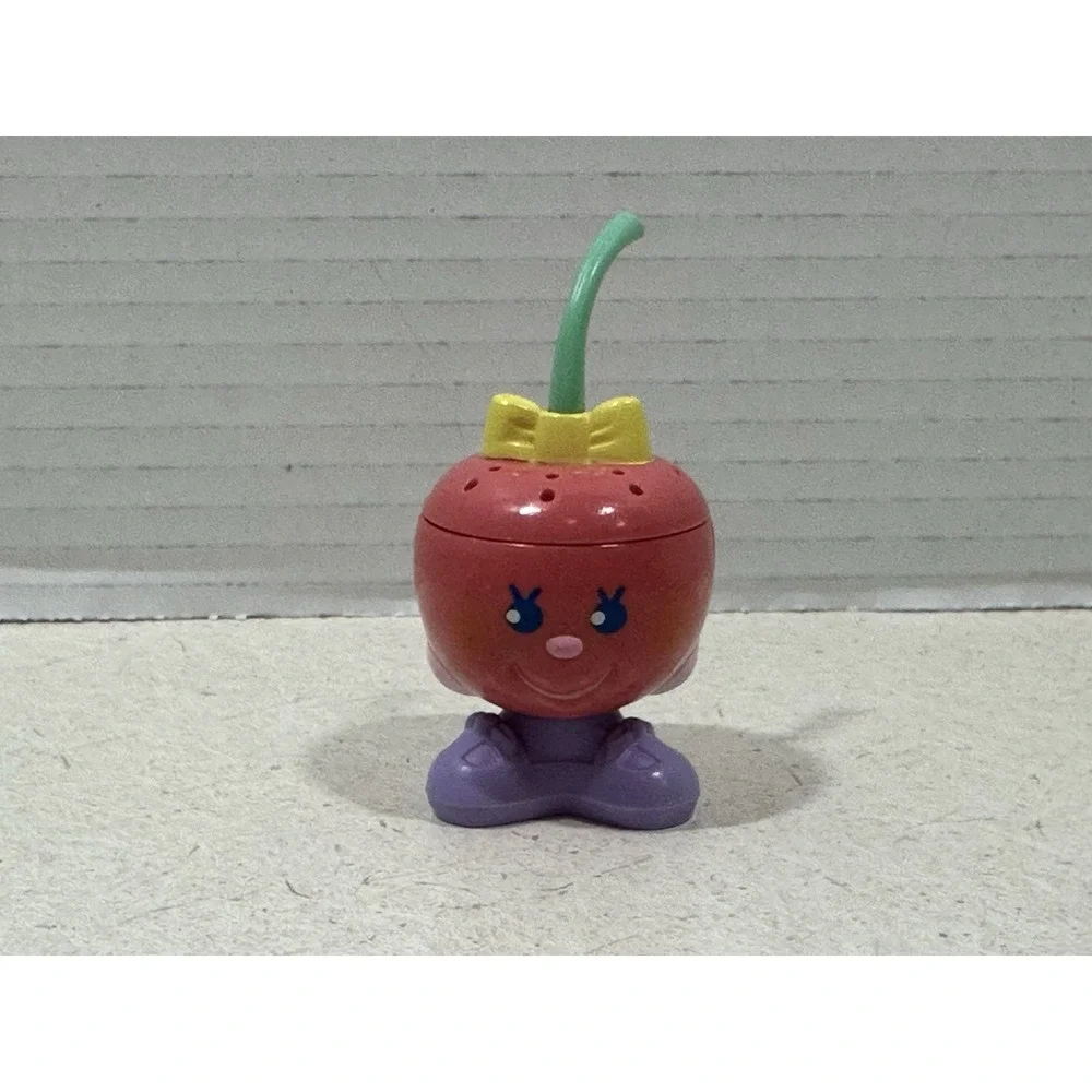 Vtg 1988 Cherry Merry Muffin Cherry Sweet Sugar Shaker Doll Friend Accessory